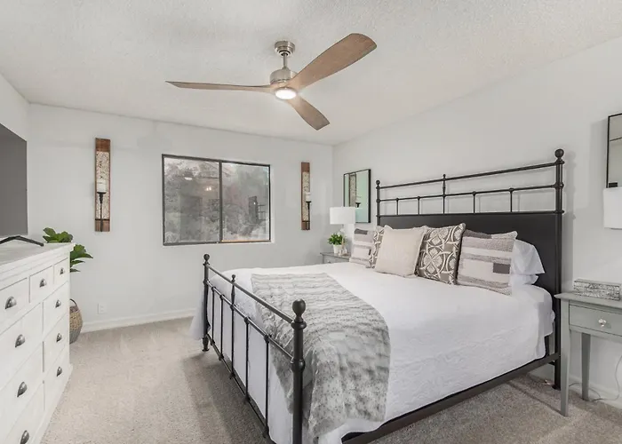 Holiday home Glenbrook - Free Heated Pool - Hot Tub - Fire Pit *