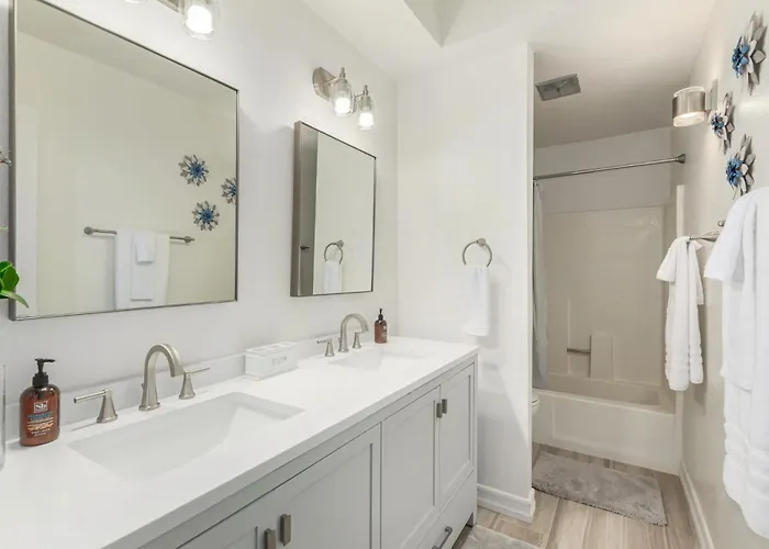Holiday home Glenbrook - Free Heated Pool - Hot Tub - Fire Pit *