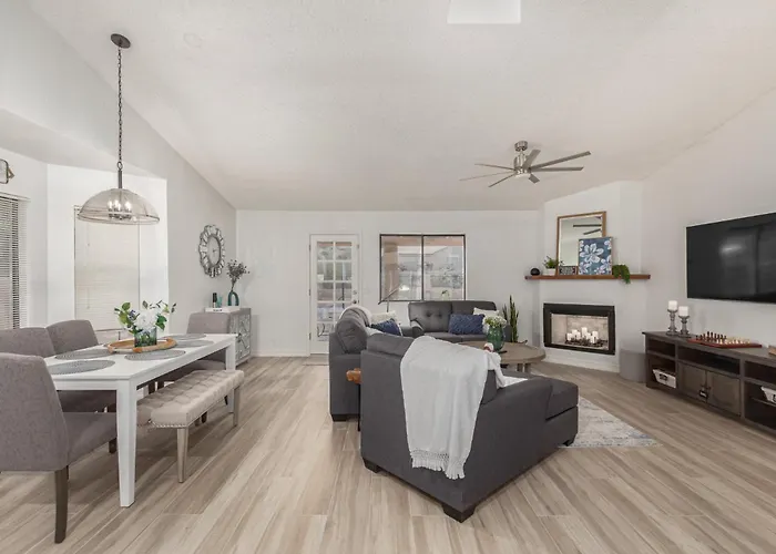 Glenbrook - Free Heated Pool - Hot Tub - Fire Pit Holiday home Fountain Hills